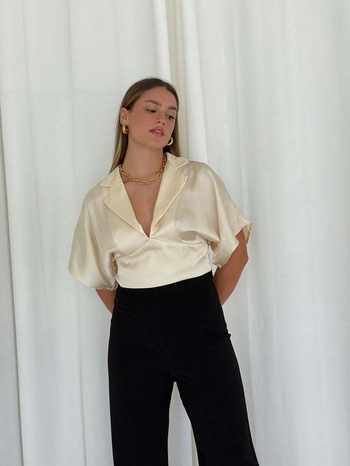 Cassie Top
